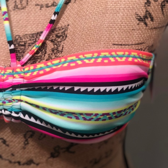 Brand new swim suit top - Picture 2 of 5